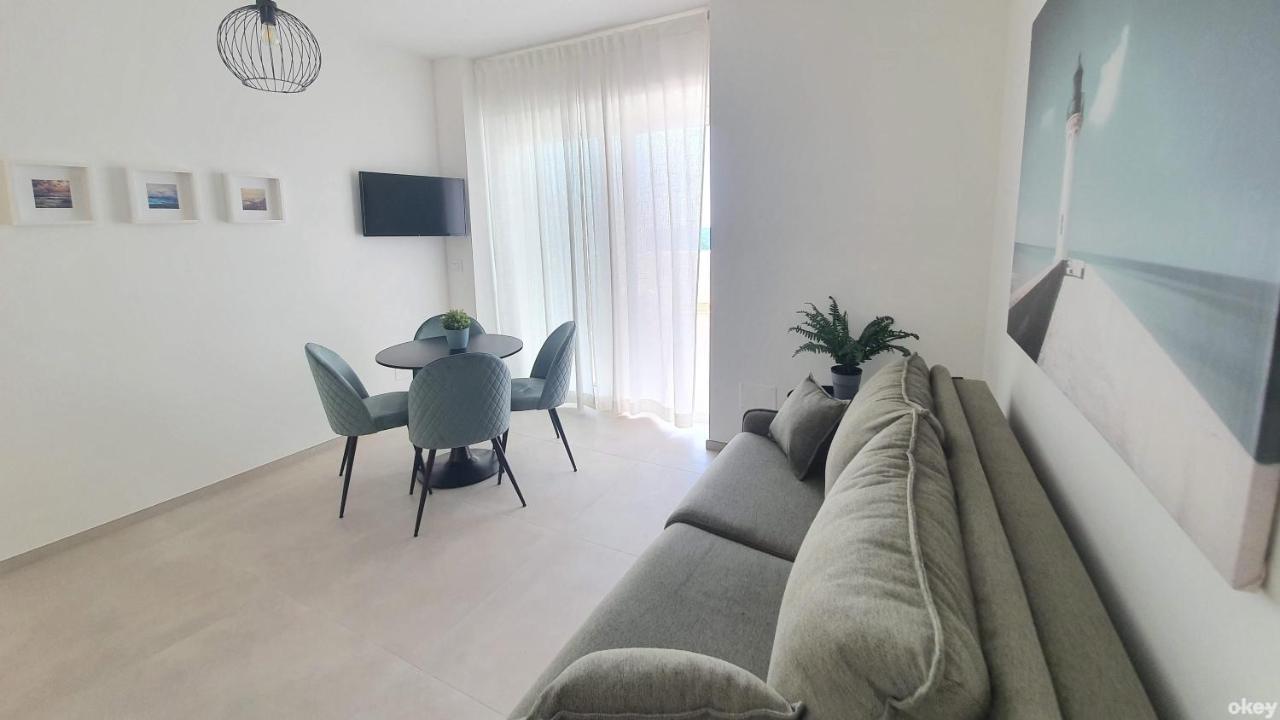 בארי Villa Mediterranea Apartments - Seaview, Pool & Garden מראה חיצוני תמונה