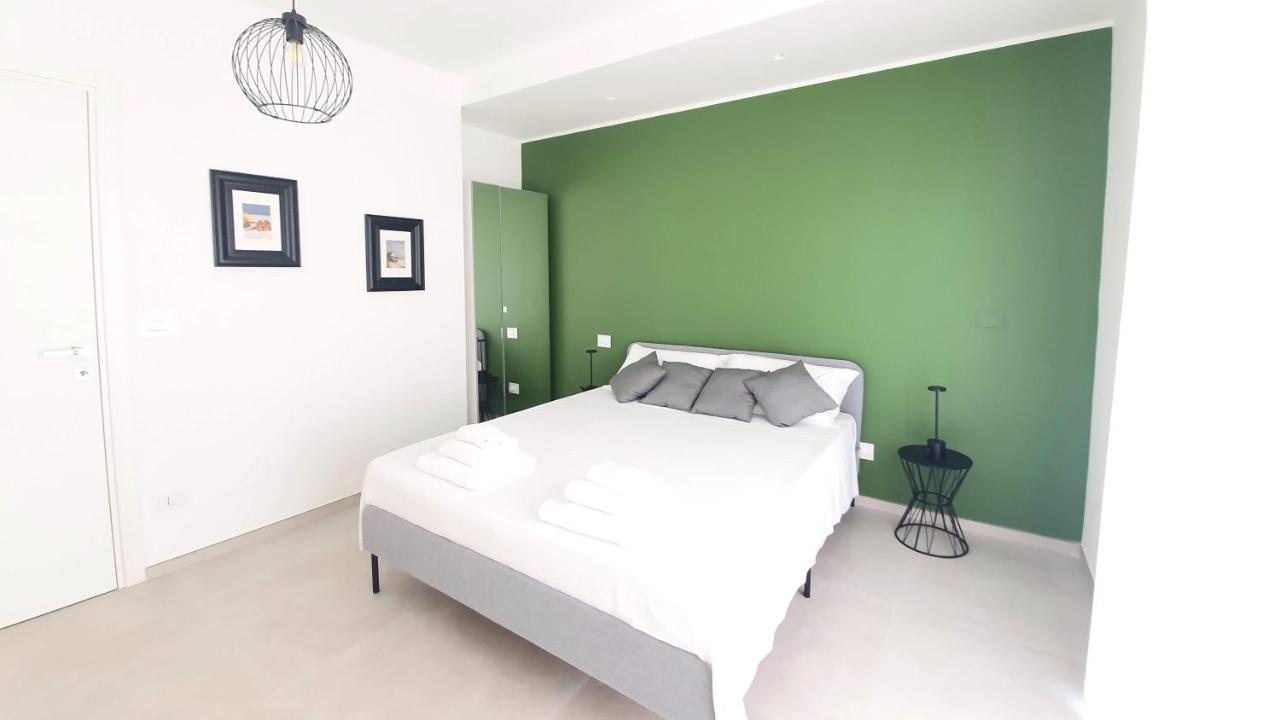 בארי Villa Mediterranea Apartments - Seaview, Pool & Garden מראה חיצוני תמונה