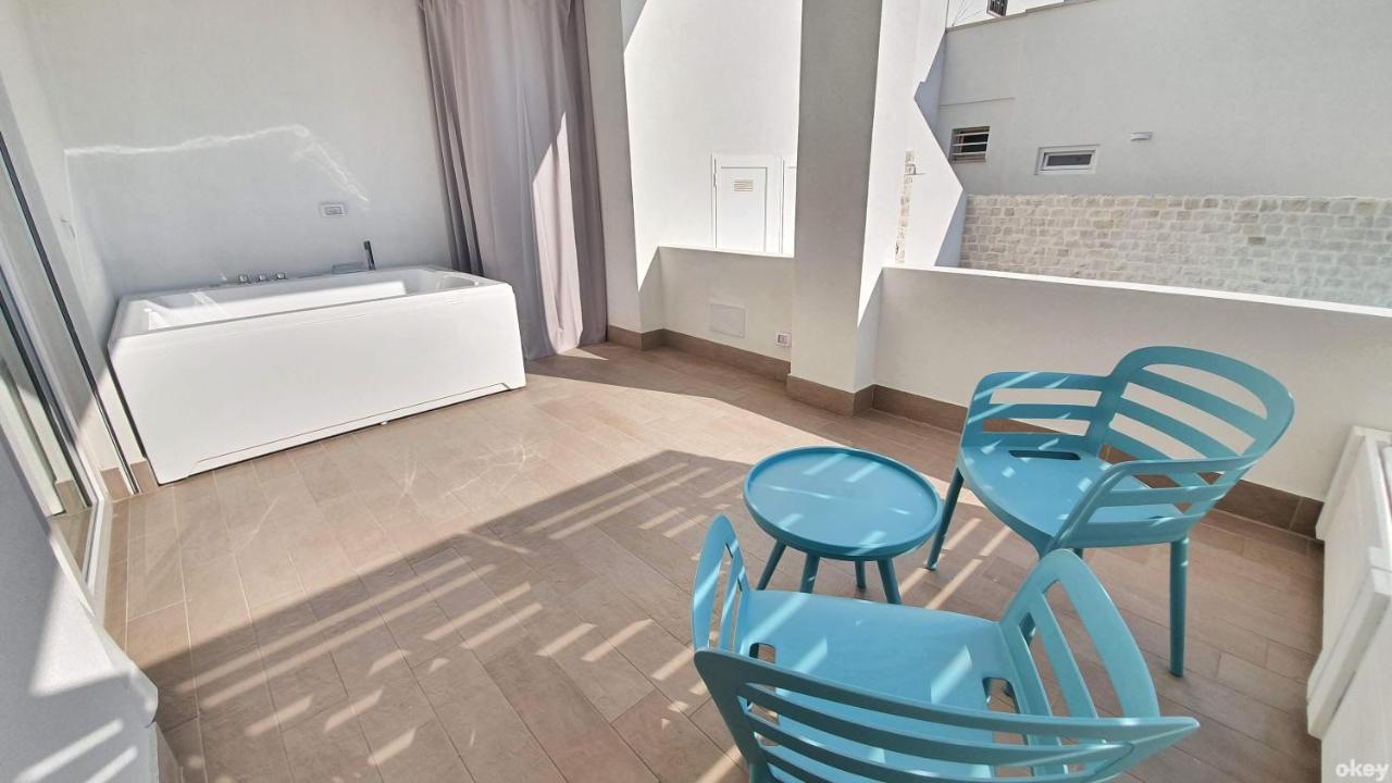 בארי Villa Mediterranea Apartments - Seaview, Pool & Garden מראה חיצוני תמונה