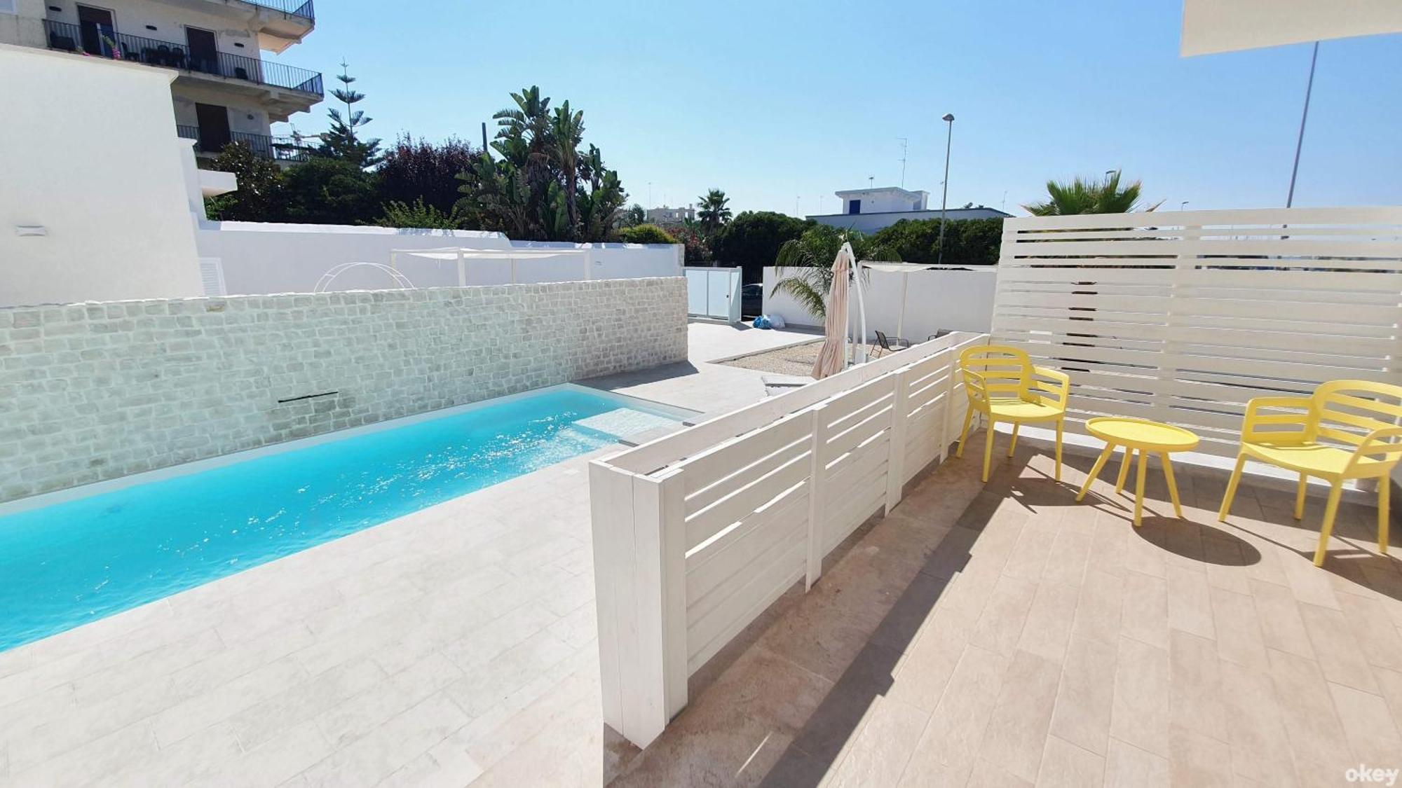 בארי Villa Mediterranea Apartments - Seaview, Pool & Garden מראה חיצוני תמונה