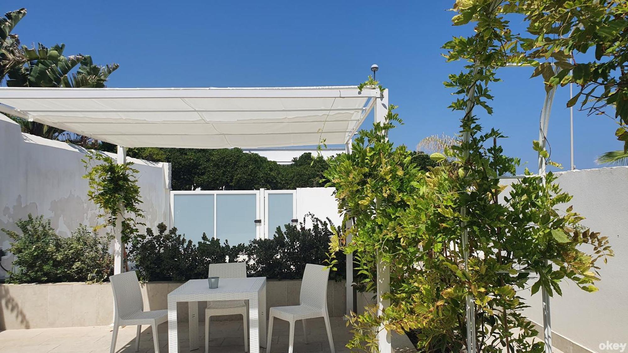 בארי Villa Mediterranea Apartments - Seaview, Pool & Garden מראה חיצוני תמונה