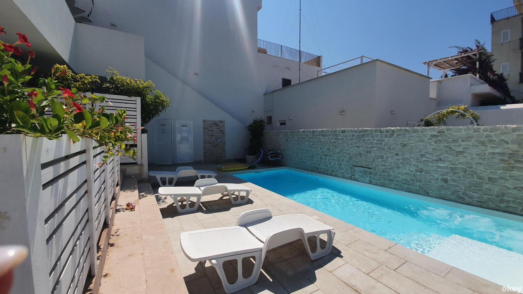 בארי Villa Mediterranea Apartments - Seaview, Pool & Garden מראה חיצוני תמונה
